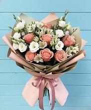 Букет цветов из:  Розы, Альстромерии и Лизиантусы #REPLACE_PRED# Голубое