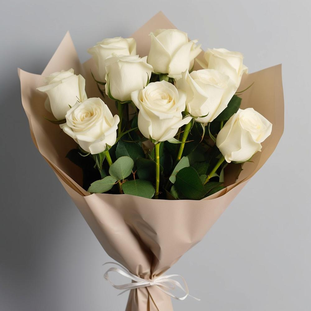 Букет 9 Белых роз Эдлесс Лав в Голубое