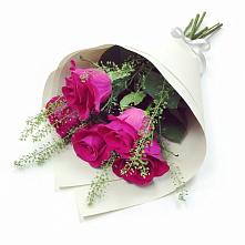 Букет цветов из:  Розы в Голубое