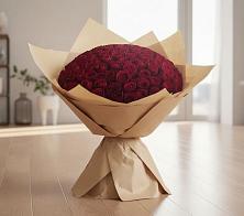 Букет 101 Красная роза в Голубое