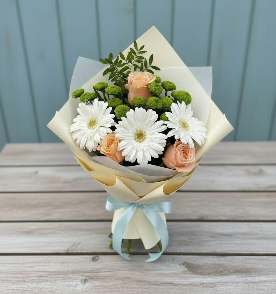 Букет цветов из: Герберы, Розы и Хризантемы в Голубое