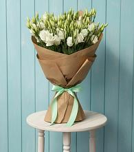 Букет цветов из:  Лизиантусы в Голубое