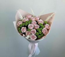 Букет цветов из:  Розы и Хризантемы в Голубое