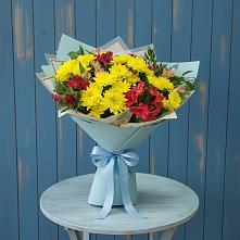 Букет цветов из:  Альстромерии и Хризантемы #REPLACE_PRED# Голубое