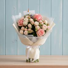 Букет цветов из:  Розы в Голубое
