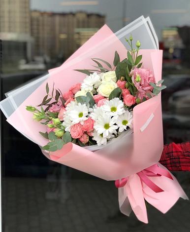 Букет цветов из: Розы, Лизиантусы и Хризантемы в Голубое